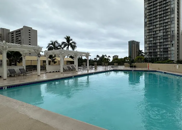 Vacation Rental Studios At Hawaiian Monarch Honolulu